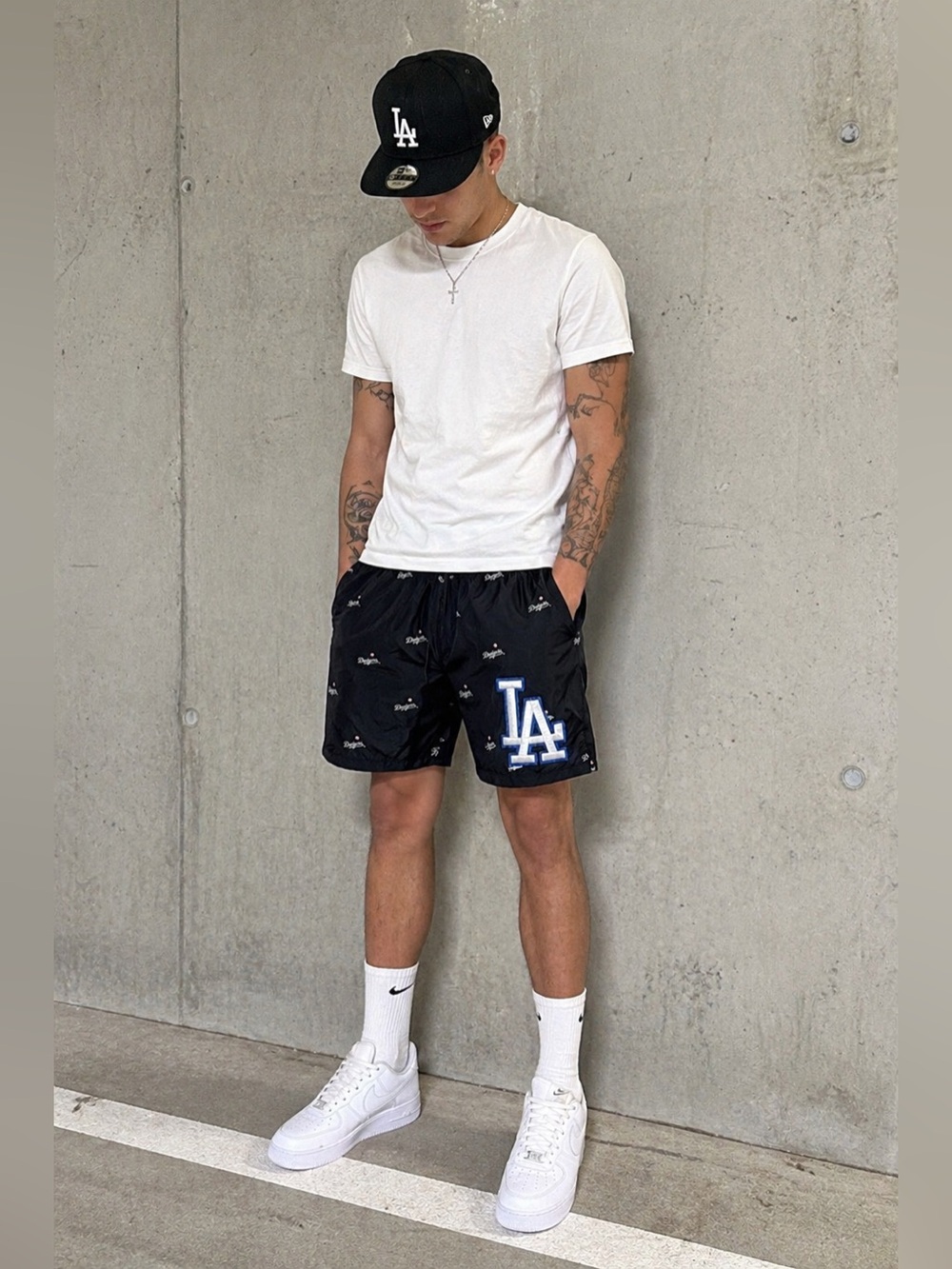 Pro Standard LA Dodgers Shorts MLB Black Embroidered Logo Mesh Lined